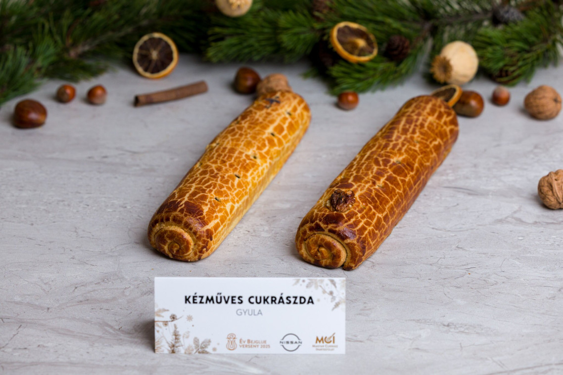 032-WEB_251118_NM1_6910