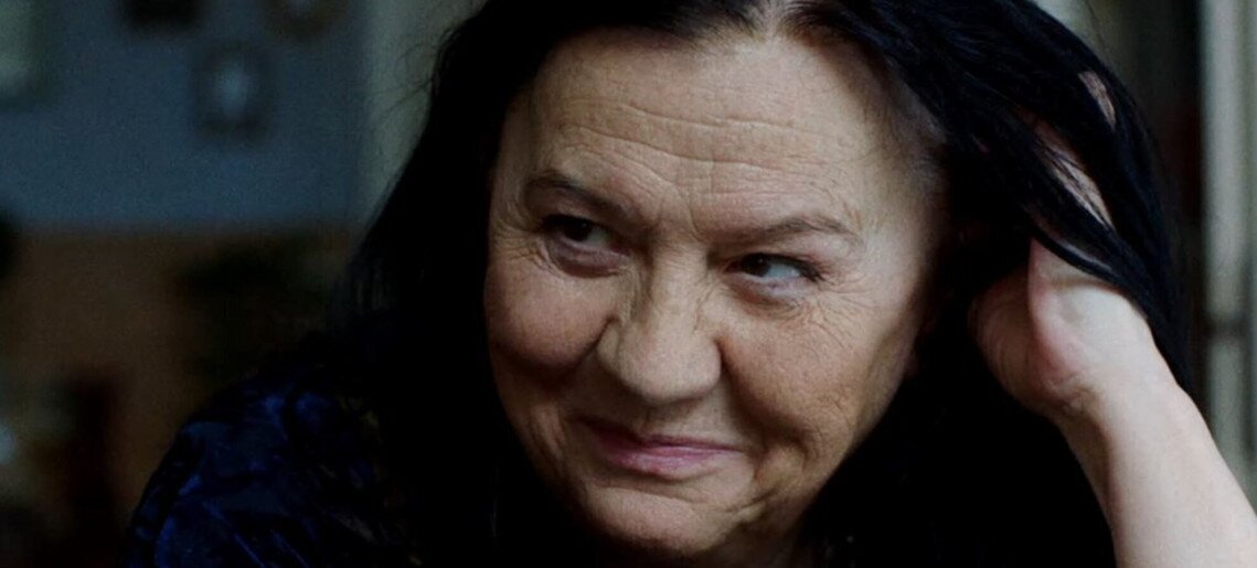 Várszínház - 10 perc vers – Monori Lili