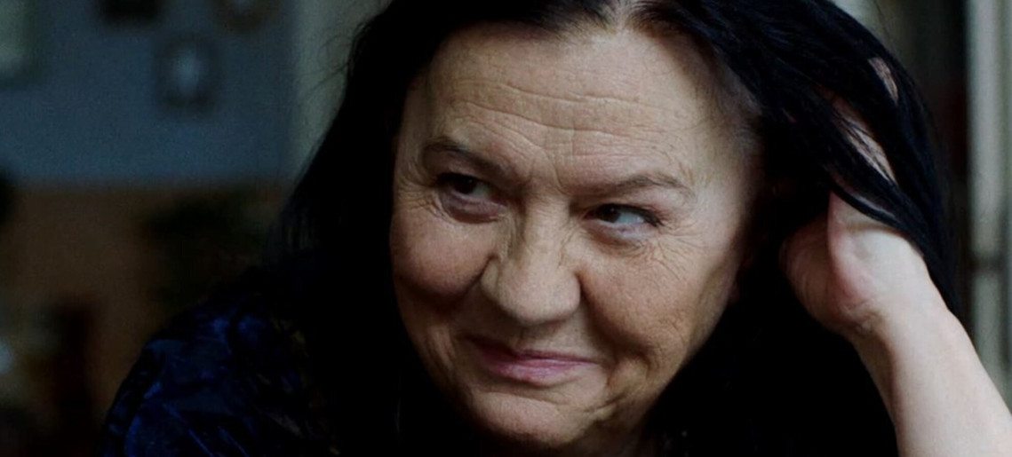 Várszínház - 10 perc vers – Monori Lili