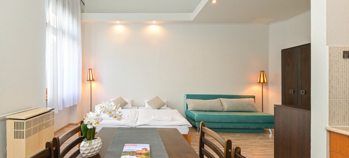 Világóra Apartman Gyula - 4