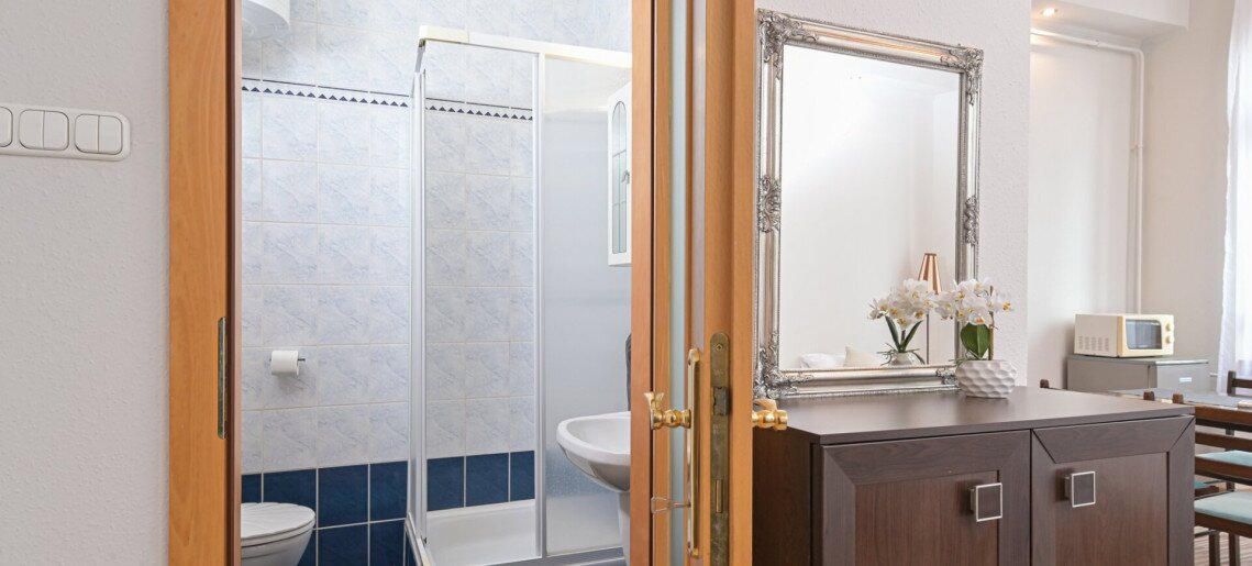 Világóra Apartman Gyula - 6