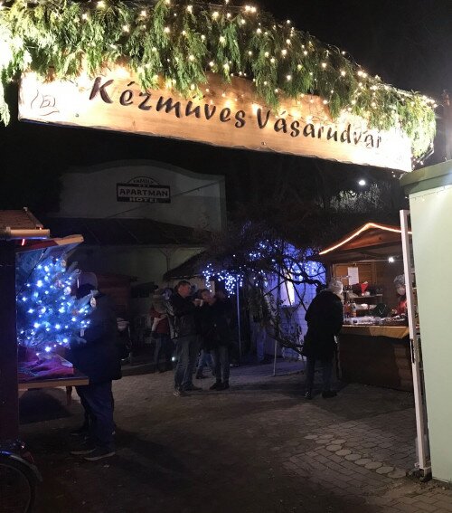 Adventi vásárok a Kézműves Vásárudvarban