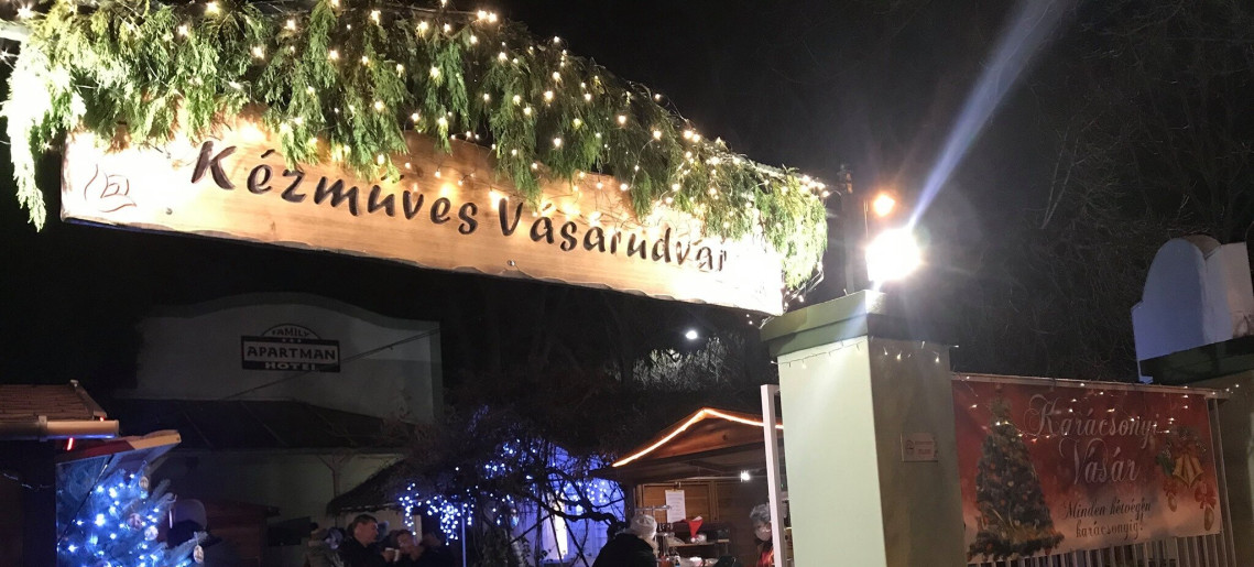 Adventi vásárok a Kézműves Vásárudvarban