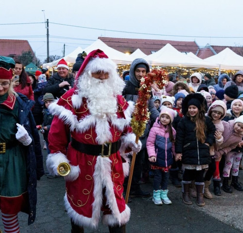 Adventi vásár Gyulaváriban
