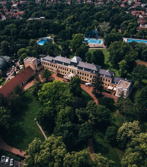 Az Almásy-kastély 10. születésnapja