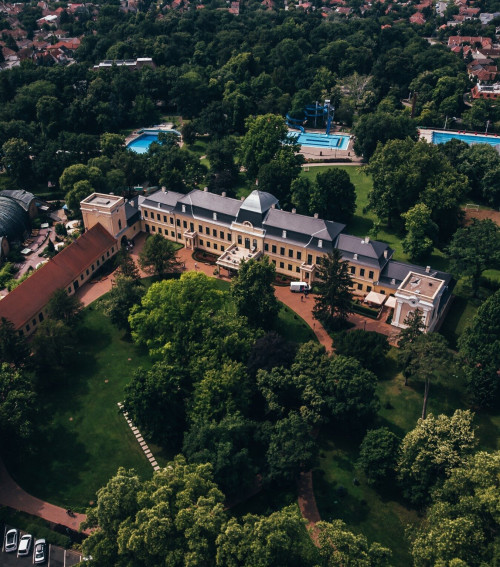 Az Almásy-kastély 10. születésnapja