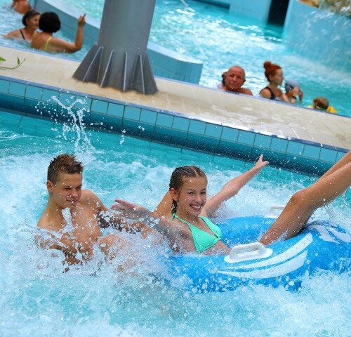 Băile Cetății Gyula și AquaPalota