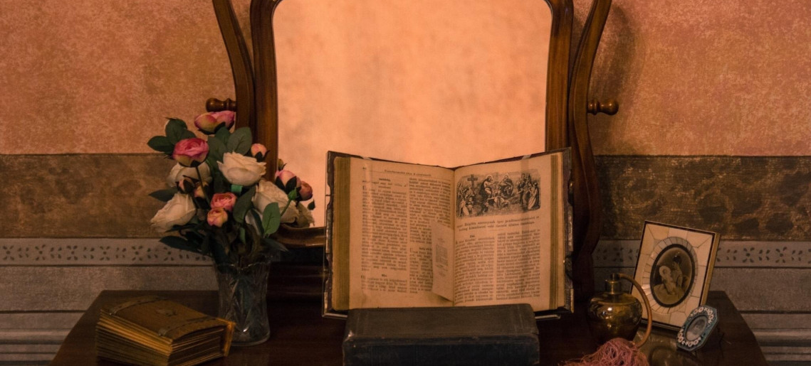 Beszédes virágok - Az Almásy kastély kincsei