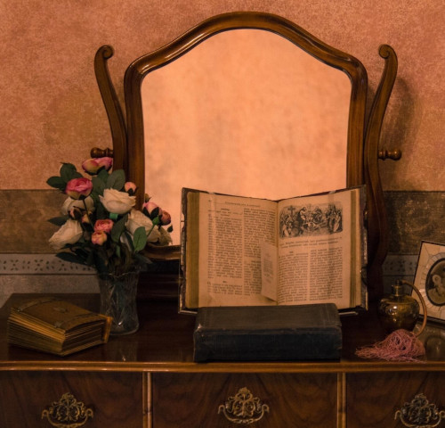 Beszédes virágok - Az Almásy kastély kincsei