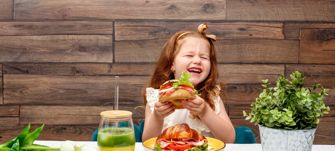 Cafeneaua Egy Pillanat