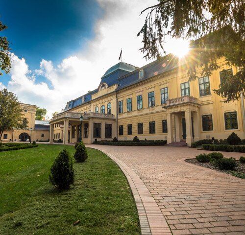 Centrul pentru Vizitatori Castelul Almásy din Gyula