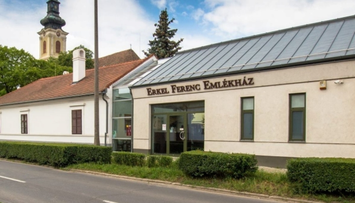 erkek-emlekhaz-ladics-haz-nyitvatartas-hirek-01.jpg