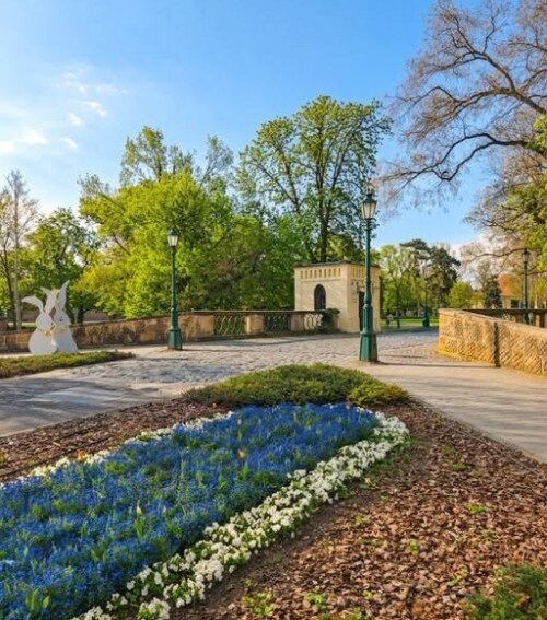 Fél hónapra lezárják a kőhidat a Várkertben