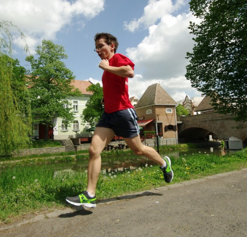Hozz magaddal sportcipőt!