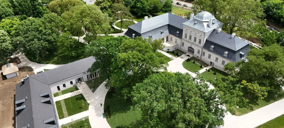 Geszt, Tisza-kastély: Pál Feri előadás