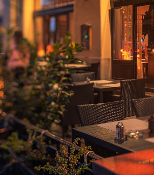 Gyula éjszaka - Fürdőzz, Fedezz fel és Falatozz