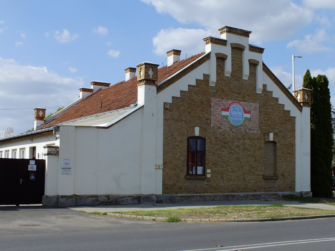 Gyulai Kolbász Múzeum - Külső
