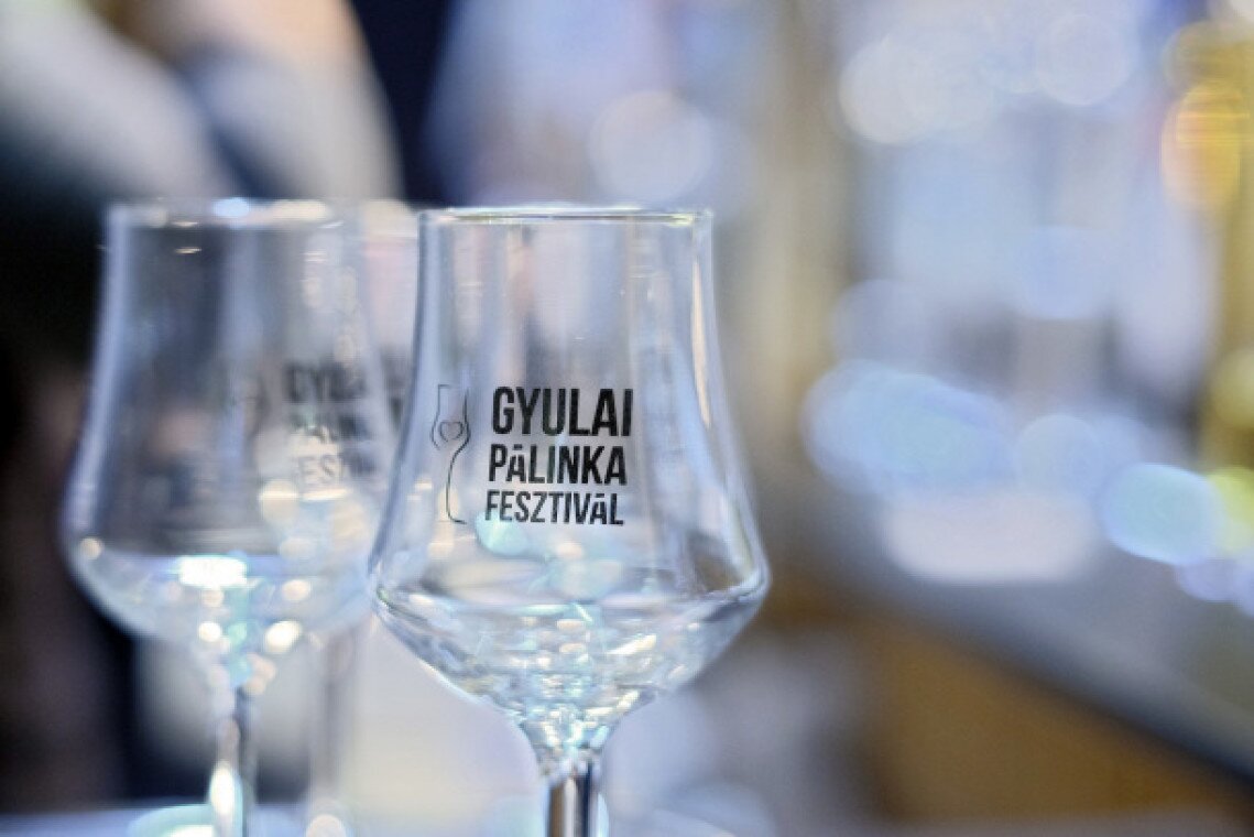 gyulai-palinkafesztival-2020-program-hirek-01.jpg