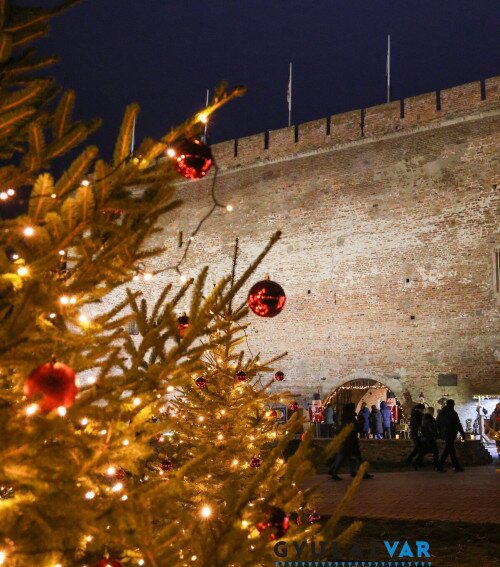 Gyulai Vár: A fenyőillat meséi - történetek gyerekeknek