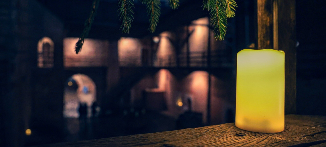 Gyulai Vár: Alkotóház - Gyertyamártás