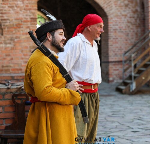 Gyulai Vár: Szablyavívás - bemutató és tanítás