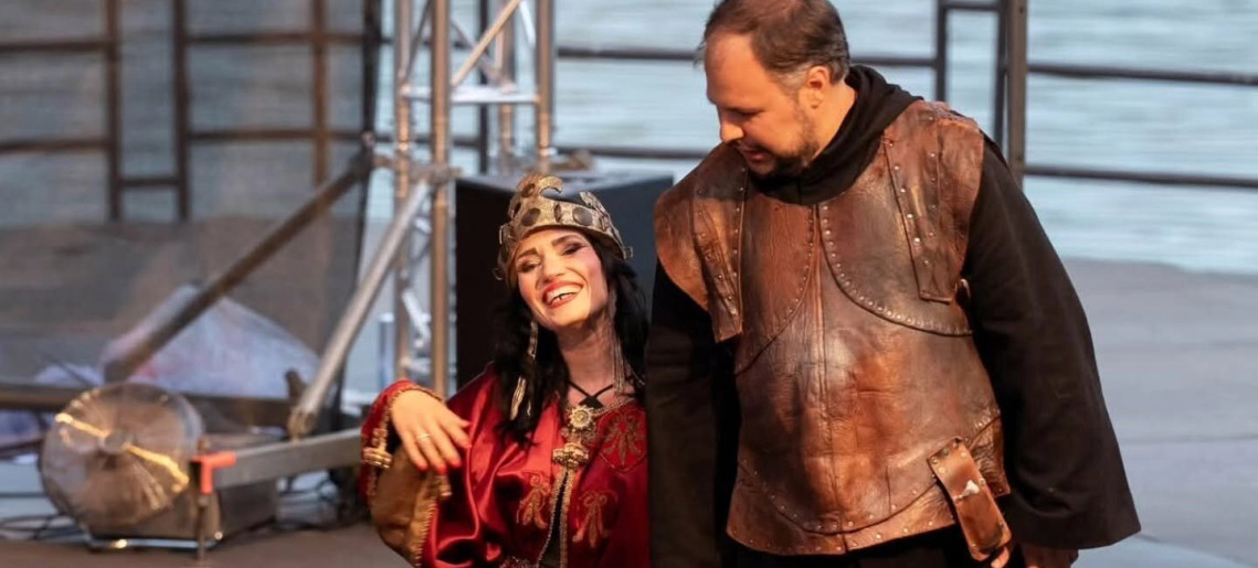 Gyulakult: Bánk Bán / Budapesti Showszínház