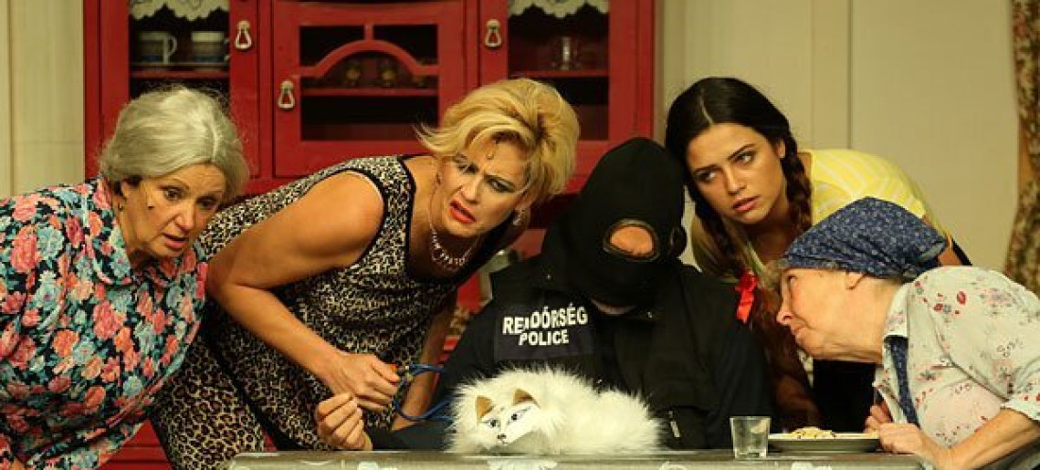 Gyulakult: Örömlányok végnapjai