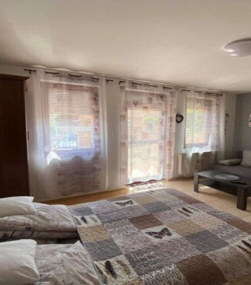 Hellasz Apartman Gyula