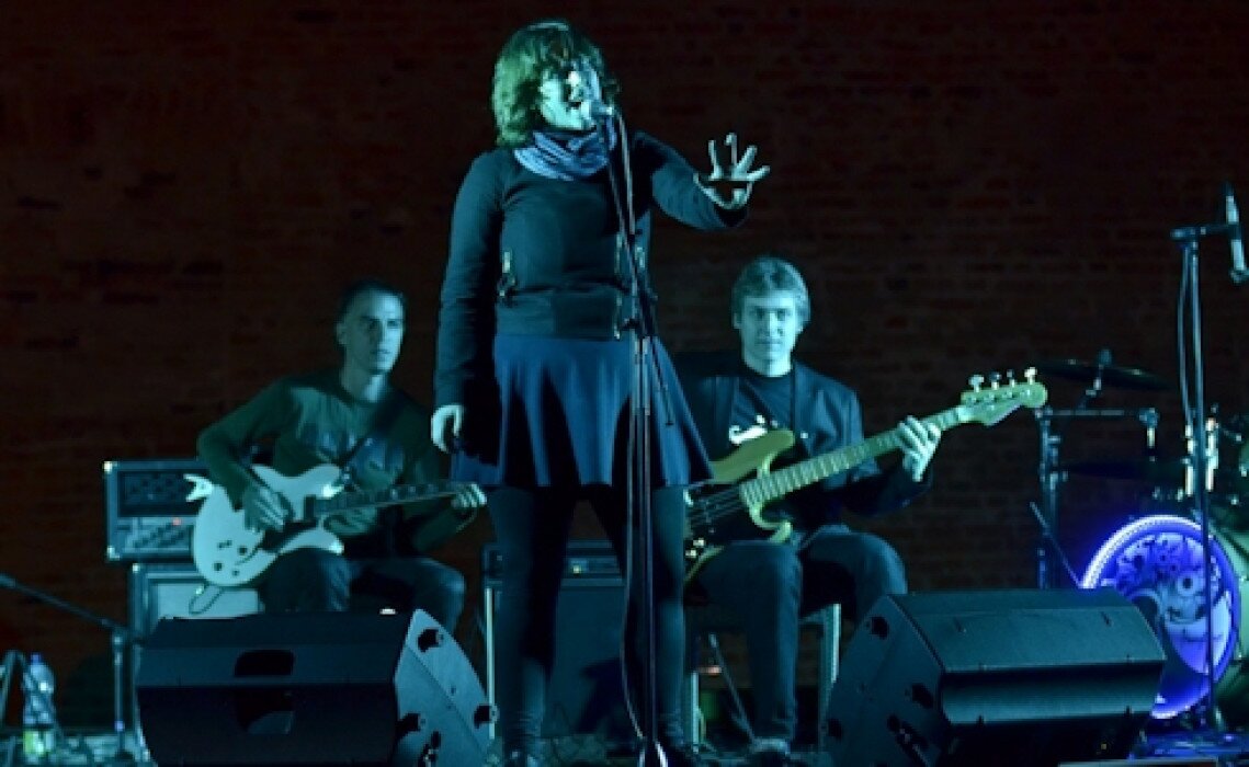 honeybeat-gyula-02.jpg