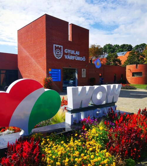 Hosszabb nyitvatartással várja vendégeit a Gyulai Várfürdő