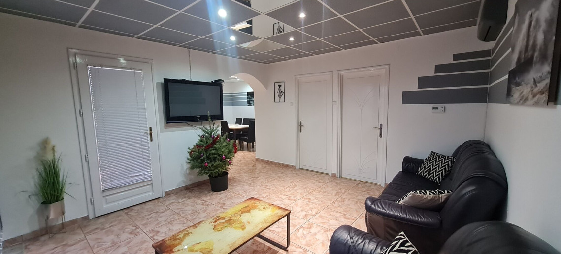 Tacskó Apartmanház Gyula - 3