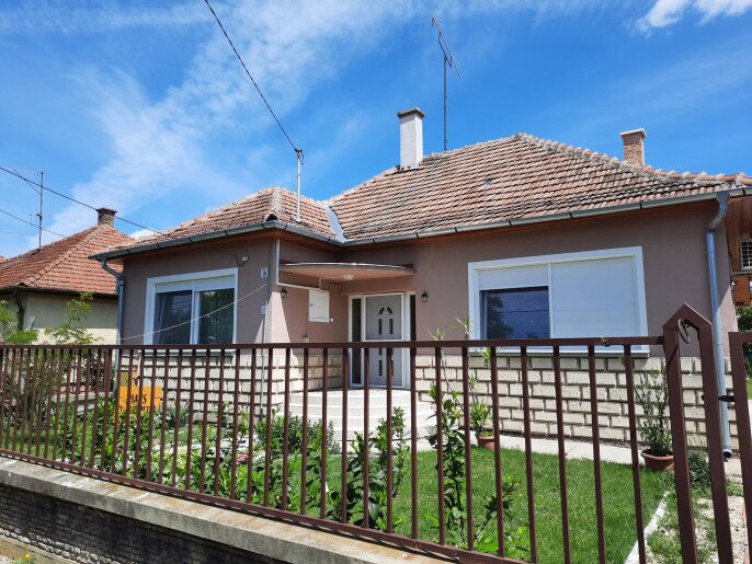 Alexander Apartman Gyula - 1