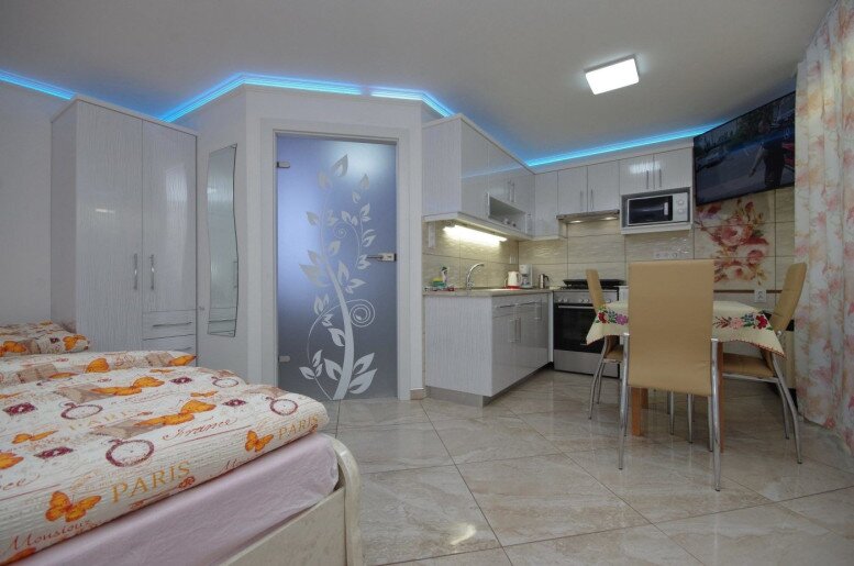 Veronika Apartman De Luxe Gyula - 4