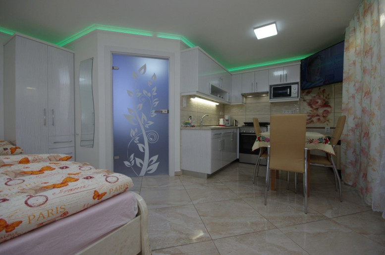 Veronika Apartman De Luxe Gyula - 7