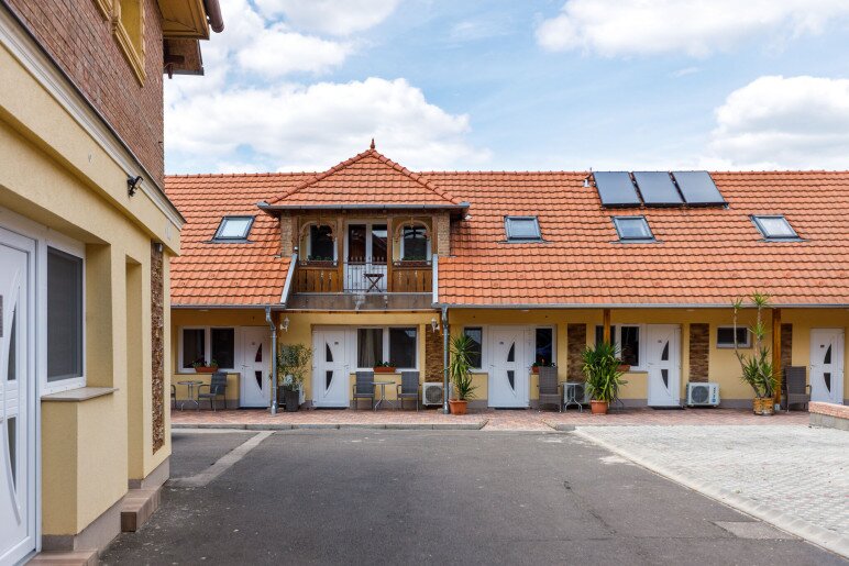 Central Panzió Gyula - 3