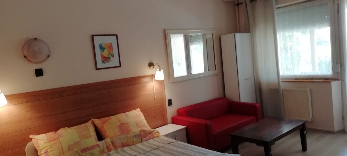 Végvári-Ház Gyula - 7