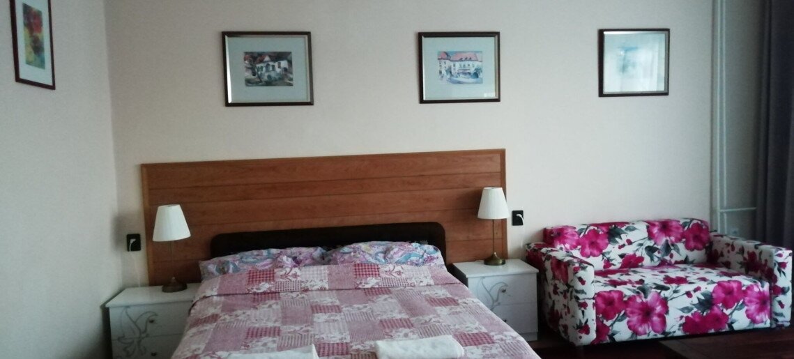 Végvári-Ház Gyula - 16