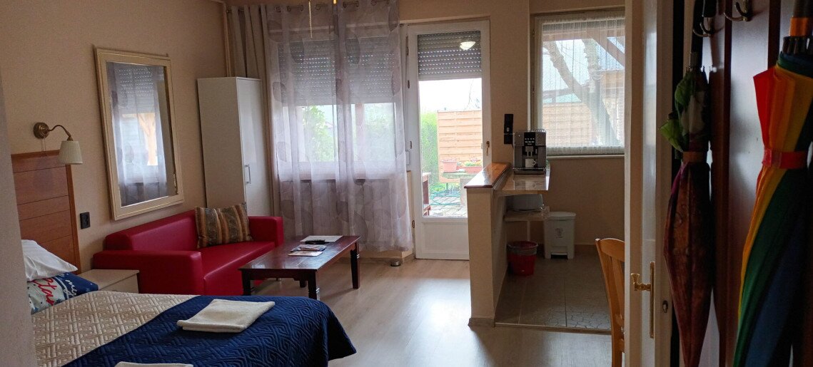 Végvári-Ház Gyula - 22