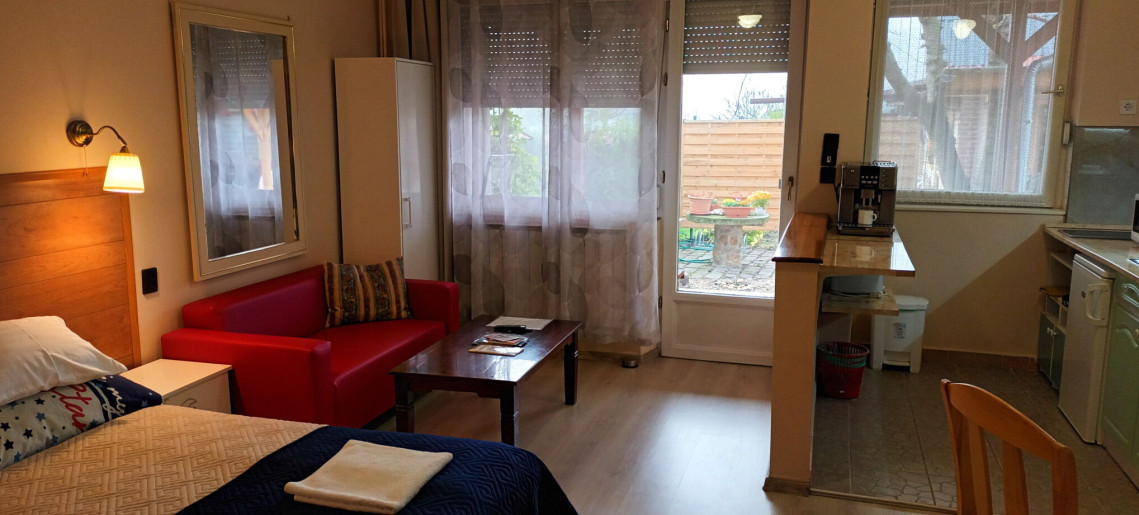 Végvári-Ház Gyula - 26