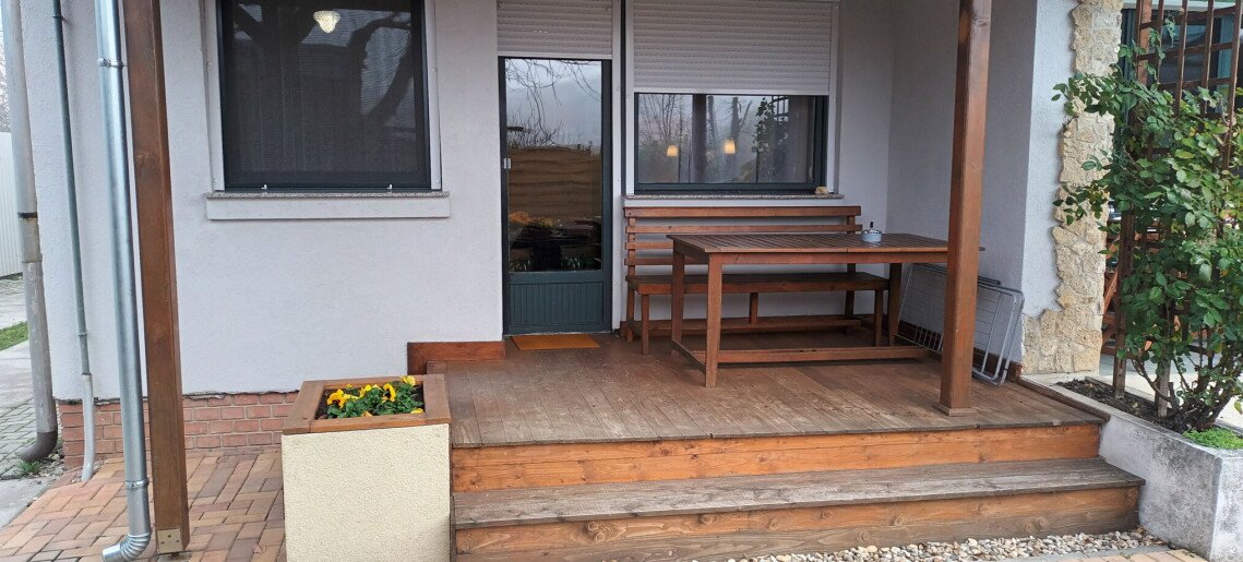 Végvári-Ház Gyula - 27