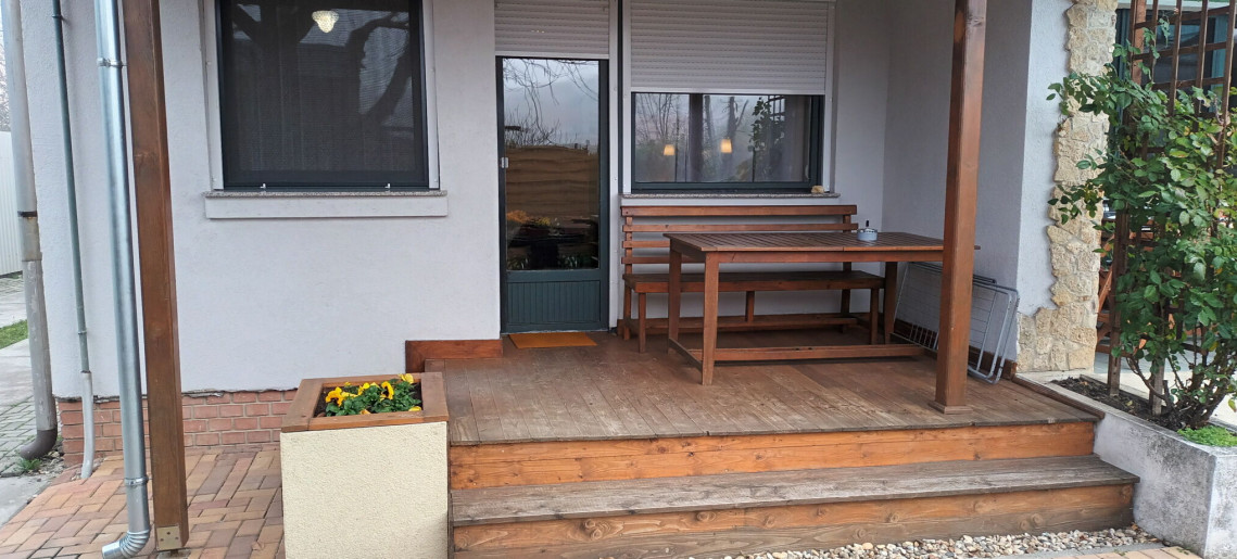 Végvári-Ház Gyula - 27