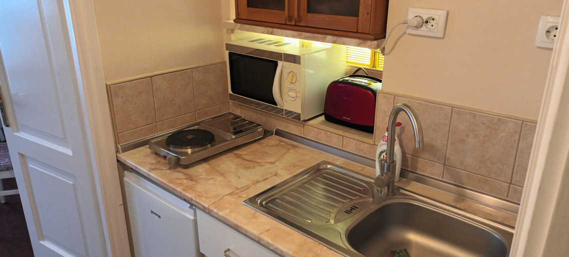 Végvári-Ház Gyula - 33