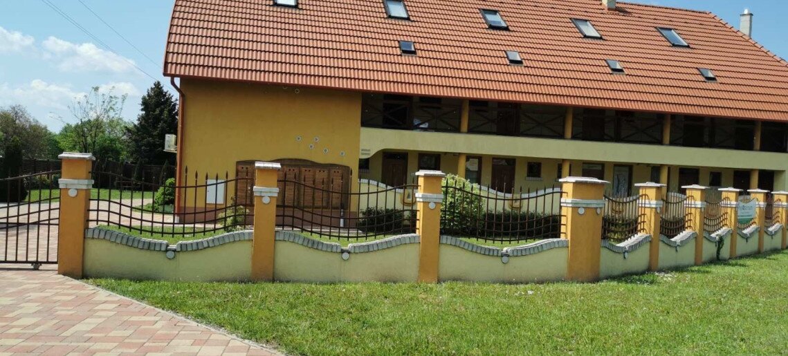Tiborc Apartman Gyula - 5