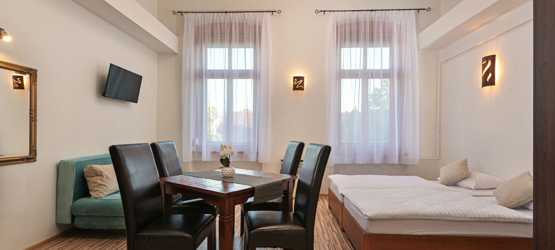 Világóra Apartman Gyula - 5