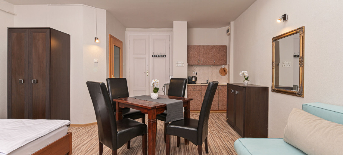 Világóra Apartman Gyula - 6