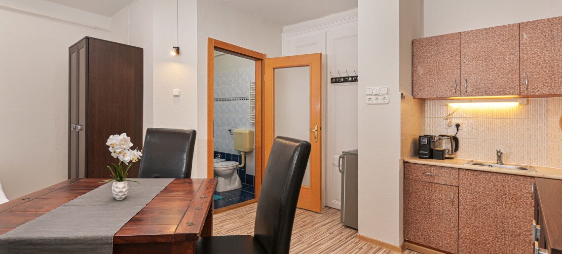 Világóra Apartman Gyula - 7