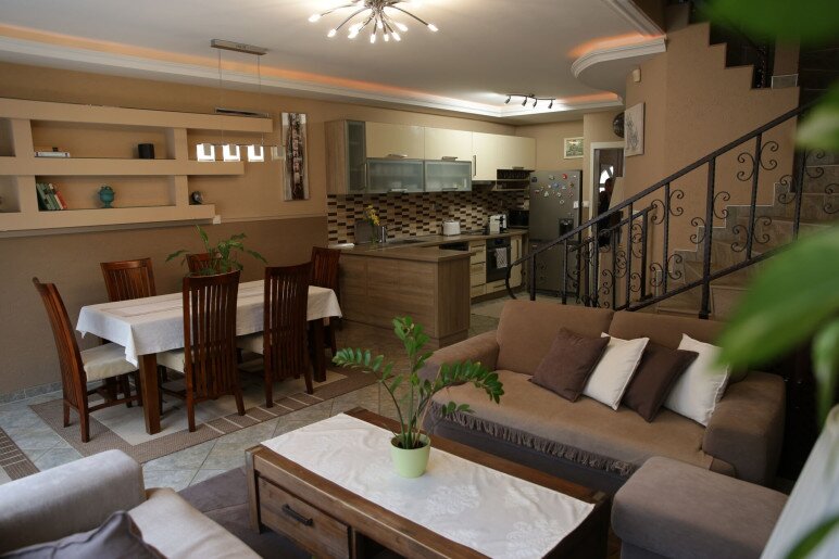 Ede Apartman*** Gyula - 1