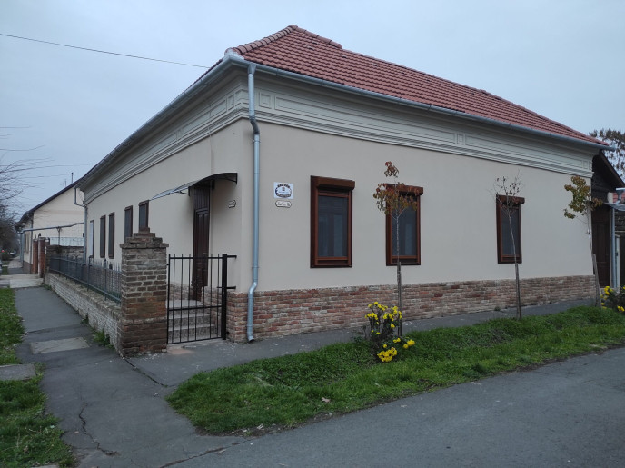 Rád Vár Apartman Gyula - 1