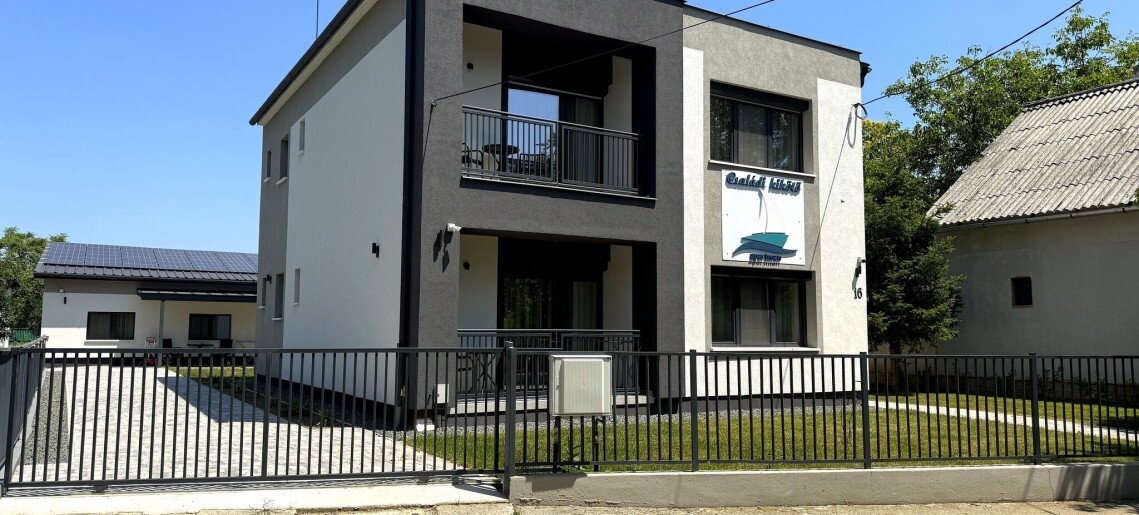 Családi Kikötő Apartmanház Gyula - 1
