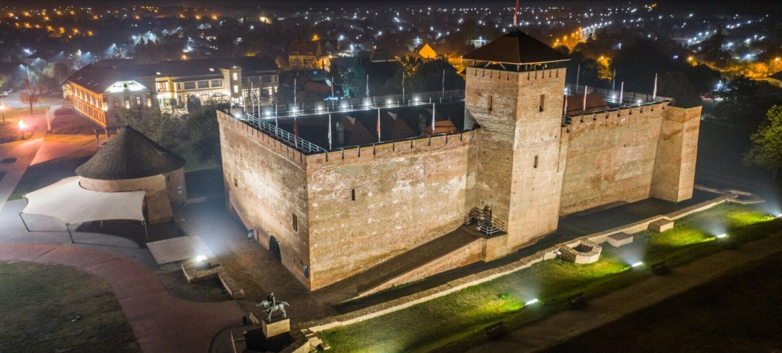 For me Apartman Gyula - 16